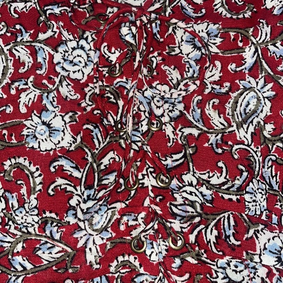 Anthropologie blouse size 8 red blue flowers - Picture 3 of 3